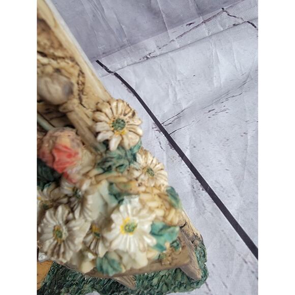 3D Gardener Design On Distressed-Stone Resin Tabletop Frame Fits 3x4.5" - Picture 4 of 10